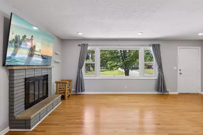 6625 Wyoming Avenue N, Brooklyn Park, MN 55428 - Photo 6