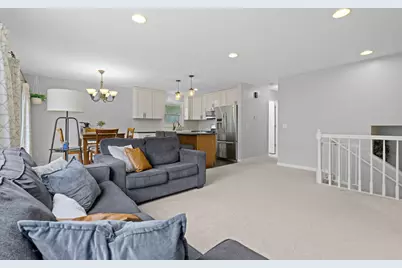 8648 N Zinnia Way, Maple Grove, MN 55369 - Photo 10