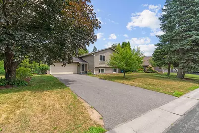 8648 N Zinnia Way, Maple Grove, MN 55369 - Photo 2