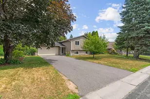 8648 N Zinnia Way, Maple Grove, MN 55369 - Photo 2