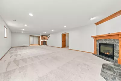 2674 Bartylla Court, White Bear Lake, MN 55110 - Photo 32
