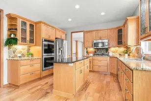 2674 Bartylla Ct, White Bear Lake, MN 55110 - Photo 8