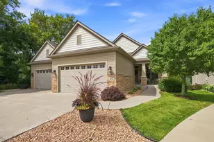 2674 Bartylla Ct, White Bear Lake, MN 55110 - Photo 2