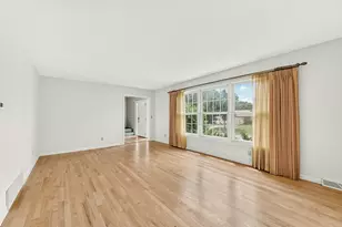 1009 19th St NE, Rochester, MN 55906 - Photo 6