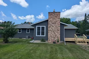 215 Madison Ave SW, Wadena, MN 56482 - Photo 4