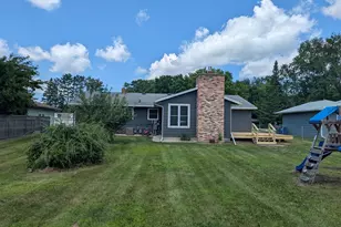 215 Madison Ave SW, Wadena, MN 56482 - Photo 6