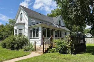 411 16th St S, Benson, MN 56215 - Photo 2