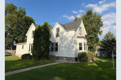 411 16th Street S, Benson, MN 56215 - Photo 2