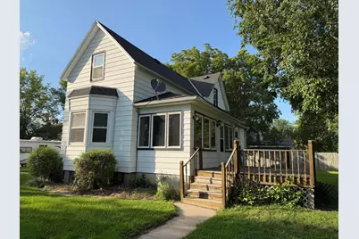 411 16th Street S, Benson, MN 56215 - Photo 1