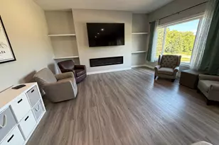 1740 Bay Oaks Dr, Albert Lea, MN 56007 - Photo 12