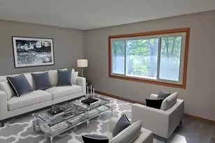 7613 Fairfield Rd, Brooklyn Park, MN 55444 - Photo 14