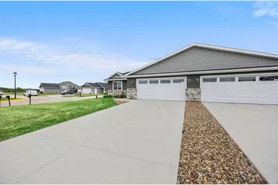 885 Tall Grass Court, Wanamingo, MN 55983 - Photo 4