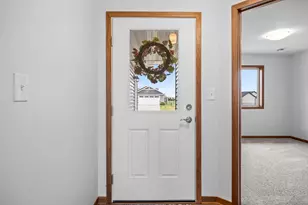 885 Tall Grass Ct, Wanamingo, MN 55983 - Photo 10