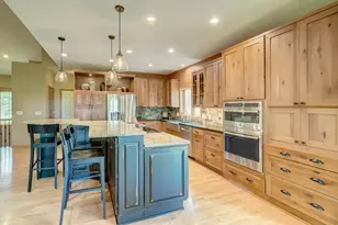 5619 Cottonwood Ct, Shoreview, MN 55126 - Photo 8