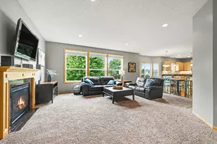 1876 Foothill Trail, Shakopee, MN 55379 - Photo 2