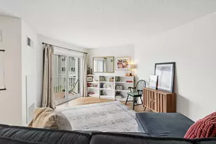 1372 Carling Dr, Saint Paul, MN 55108 - Photo 8