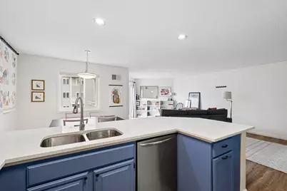 1372 Carling Drive #306, Saint Paul, MN 55108 - Photo 12