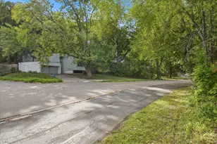 2280 E Medicine Lake Blvd, Plymouth, MN 55441 - Photo 34