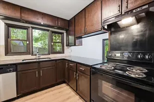 2280 E Medicine Lake Blvd, Plymouth, MN 55441 - Photo 6