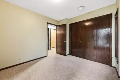 2280 E Medicine Lake Boulevard, Plymouth, MN 55441 - Photo 20