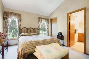 14389 Bedford Dr, Eden Prairie, MN 55346 - Photo 32