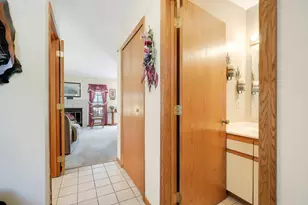 14389 Bedford Dr, Eden Prairie, MN 55346 - Photo 10