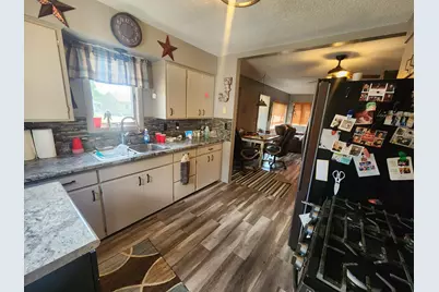 819 2nd Street SW, Pipestone, MN 56164 - Photo 14