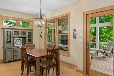 2866 Timberview Trail, Chaska, MN 55318 - Photo 8