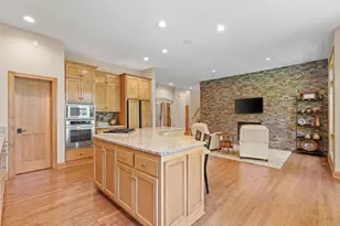 720 Timber Ln, Shoreview, MN 55126 - Photo 12