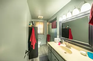 610 N 4th St, Le Sueur, MN 56058 - Photo 8