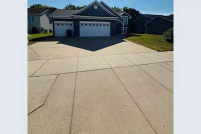 1032 Glade View Court, Saint Cloud, MN 56303 - Photo 2