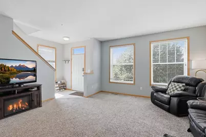 2066 Wellens Street, Chaska, MN 55318 - Photo 4