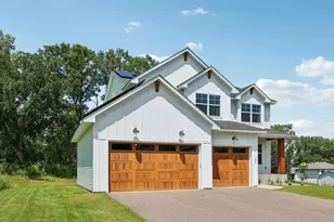 399 Tessier Ct, Saint Paul, MN 55127 - Photo 4