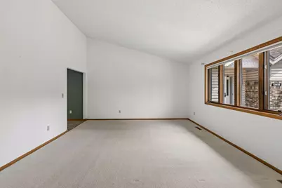 13410 Parkwood Drive, Burnsville, MN 55337 - Photo 4