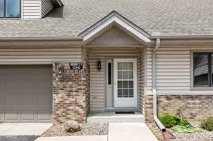 13410 Parkwood Dr, Burnsville, MN 55337 - Photo 2