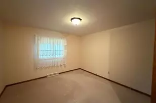 505 Central Ln, Luverne, MN 56156 - Photo 32