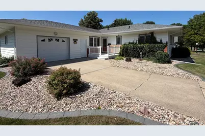 505 Central Lane, Luverne, MN 56156 - Photo 2