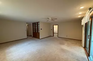 505 Central Ln, Luverne, MN 56156 - Photo 18