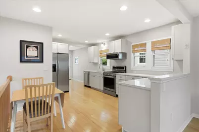 1264 Hoyt Avenue W, Saint Paul, MN 55108 - Photo 8