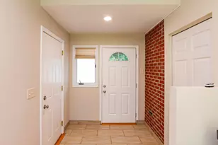 2327 Circle Dr, White Bear Lake, MN 55110 - Photo 8