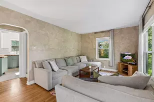 960 Hall Ave, West Saint Paul, MN 55118 - Photo 8