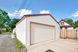 1301 Victoria St N, Saint Paul, MN 55117 - Photo 38