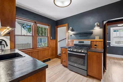 1301 Victoria Street N, Saint Paul, MN 55117 - Photo 14