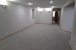 6133 Garbe Ave, Woodbury, MN 55125 - Photo 18