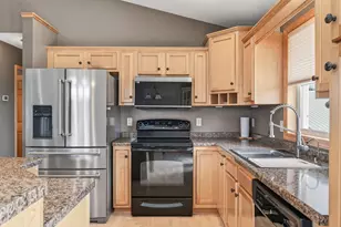 1456 129th St, New Richmond, WI 54017 - Photo 12