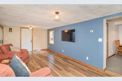 233 Hawthorne Road, Wyoming, MN 55092 - Photo 16