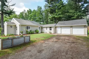 233 Hawthorne Rd, Wyoming, MN 55092 - Photo 2
