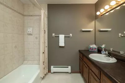 10046 Park Avenue S, Bloomington, MN 55420 - Photo 14