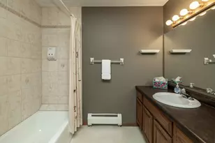 10046 Park Ave S, Bloomington, MN 55420 - Photo 14