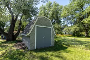 10046 Park Ave S, Bloomington, MN 55420 - Photo 46